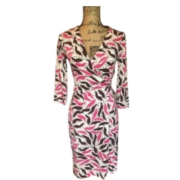 Diane von Furstenberg New Julian Two Printed Silk Wrap Dress 2 - Picture 1 of 14